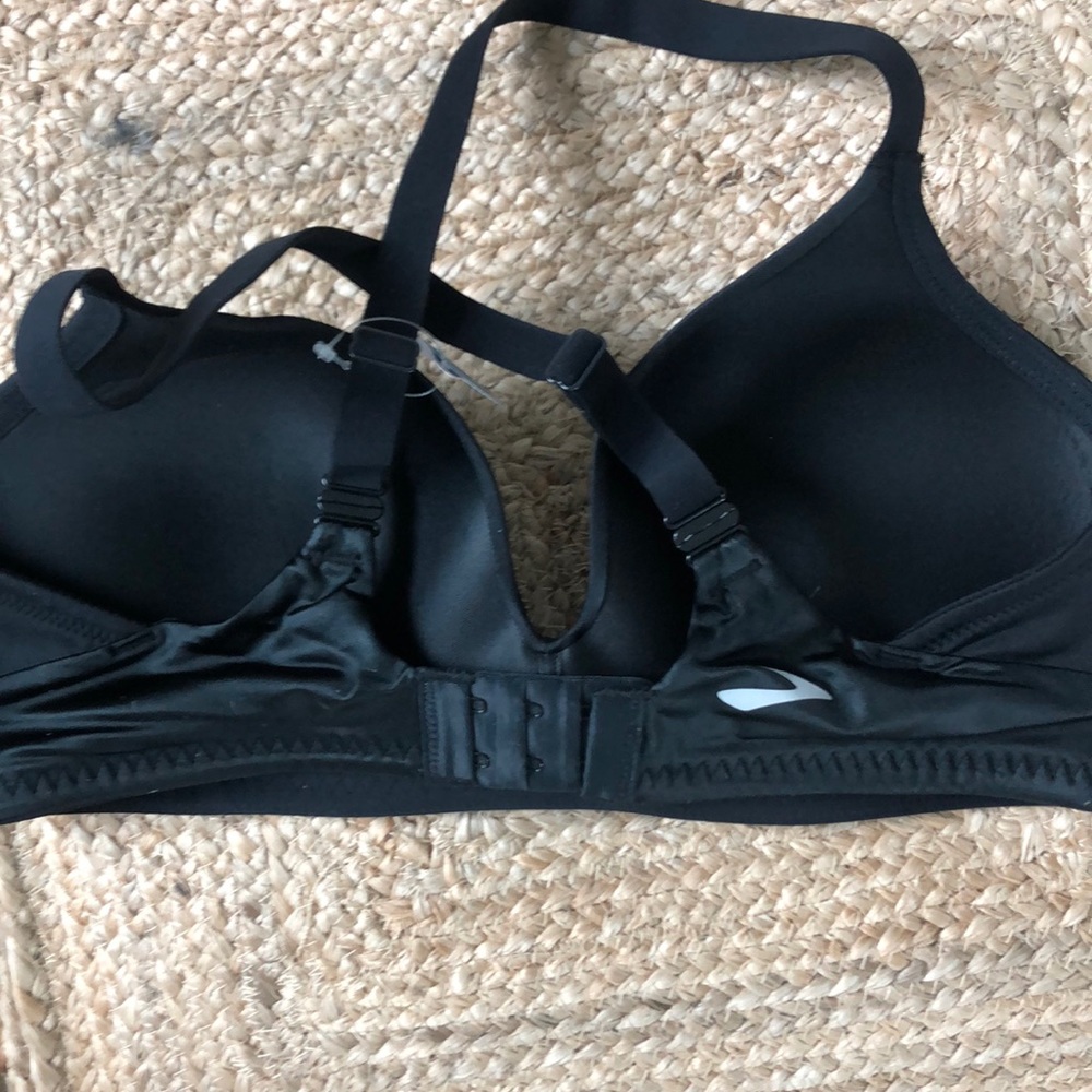 Brooks sports bra - Picture 3 of 3